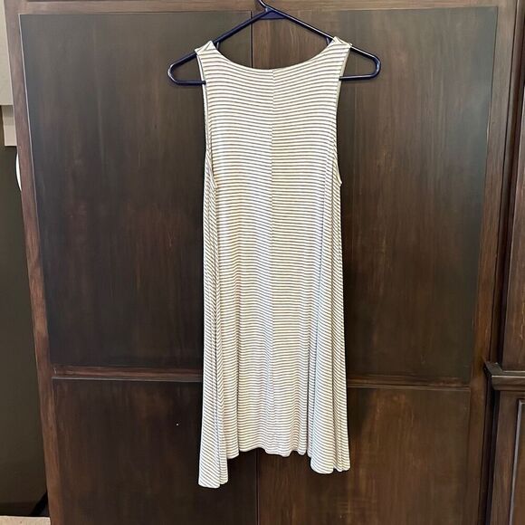 White Crow Elenora Sleeveless Striped Dress Medium - Picture 5 of 7